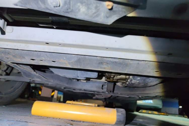 Used Venucia T90 2017 2.0L CVT Leading Edition Chassis Front