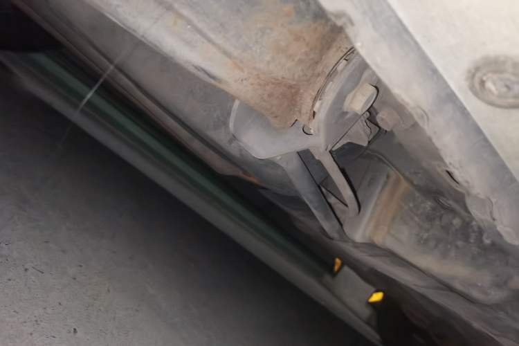 Used Venucia T90 2017 2.0L CVT Smart Edition Chassis Rear Right
