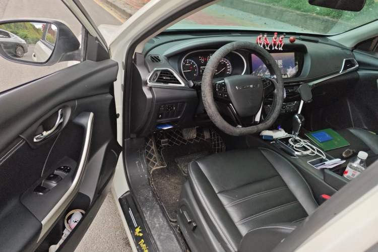 Used Venucia T90 2017 2.0L CVT Smart Edition Driver Seat