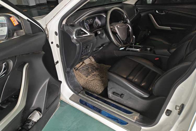 Used Venucia T90 2017 2.0L CVT Smart Edition Driver Seat