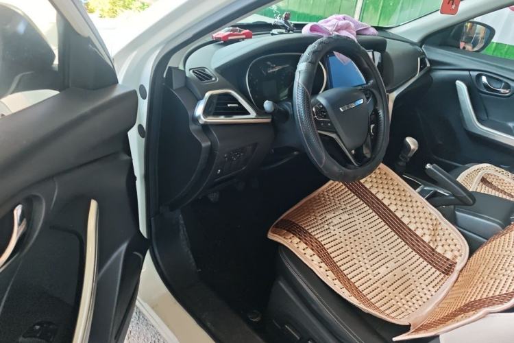 Used Venucia T90 2017 2.0L Manual ZhiShang Edition Driver Seat