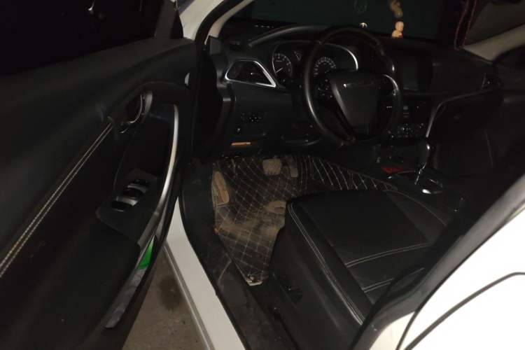 Used Venucia T90 2017 2.0L CVT Smart Edition Driver Seat