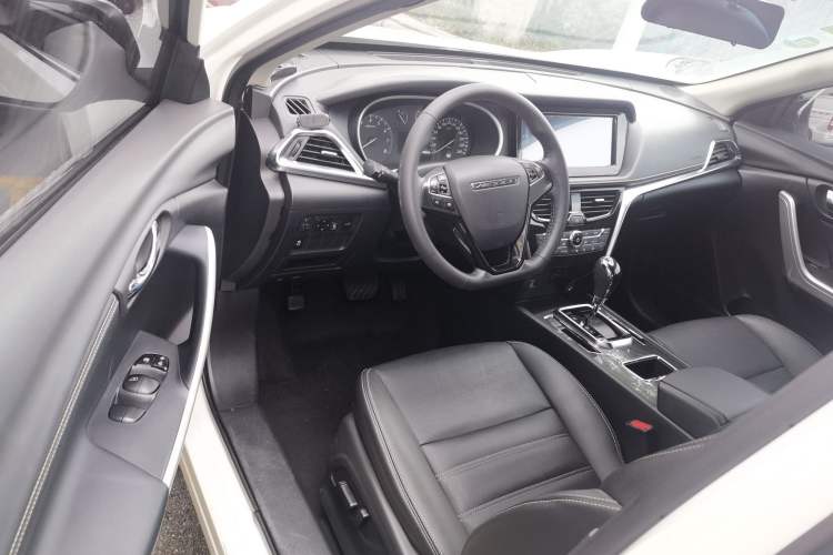 Used Venucia T90 2017 2.0L CVT Smart Edition Driver Seat