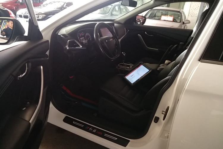 Used Venucia T90 2017 2.0L CVT Smart Edition Driver Seat
