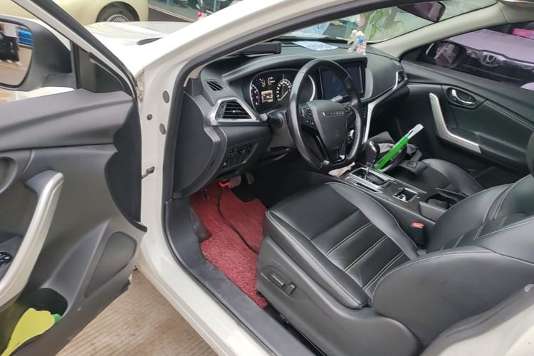 Used Venucia T90 2017 2.0L CVT Smart Edition Driver Seat
