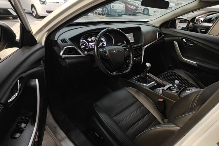Used Venucia T90 2017 2.0L Manual ZhiShang Edition Driver Seat