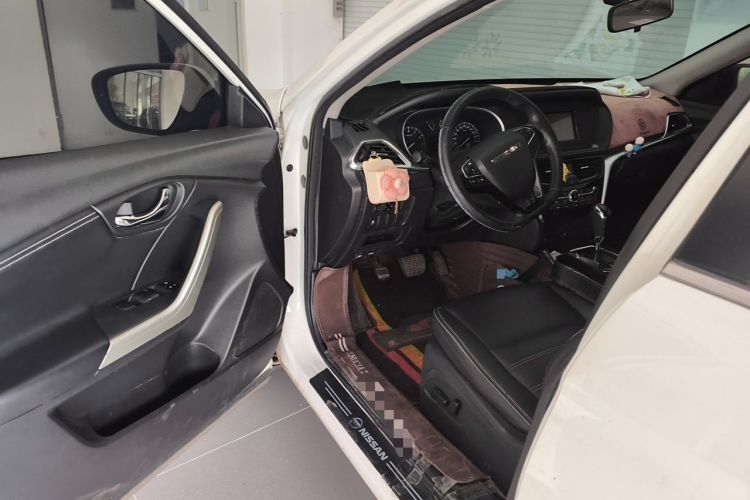 Used Venucia T90 2017 2.0L CVT Smart Edition Driver Seat