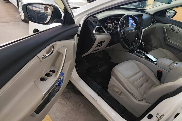 Used Venucia T90 2017 2.0L CVT Smart Edition Driver Seat