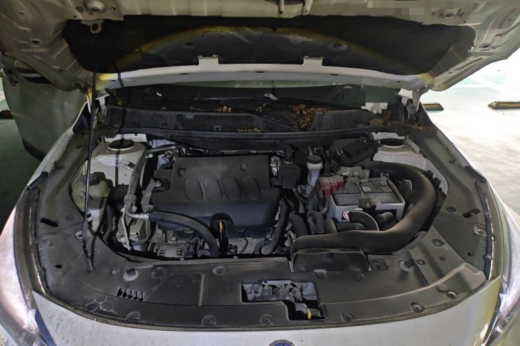 Used Venucia T90 2017 2.0L CVT Smart Edition Engine Bay