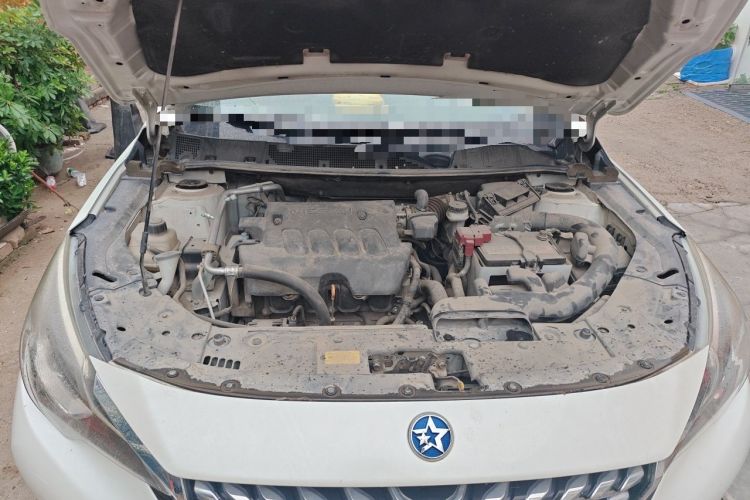 Used Venucia T90 2017 2.0L CVT Smart Edition Engine Bay