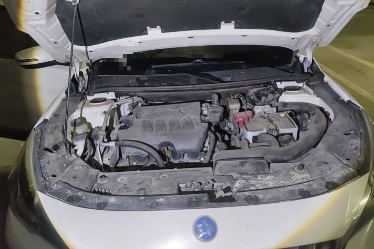 Used Venucia T90 2017 2.0L CVT Smart Edition Engine Bay