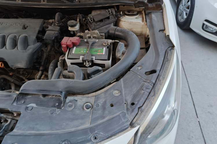 Used Venucia T90 2017 2.0L CVT Smart Edition Engine Bay Left