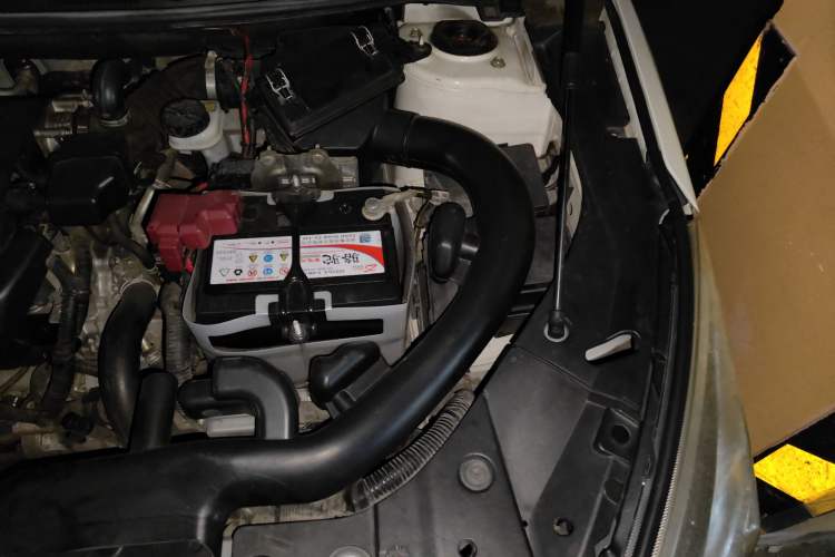 Used Venucia T90 2017 2.0L CVT Smart Edition Engine Bay Left
