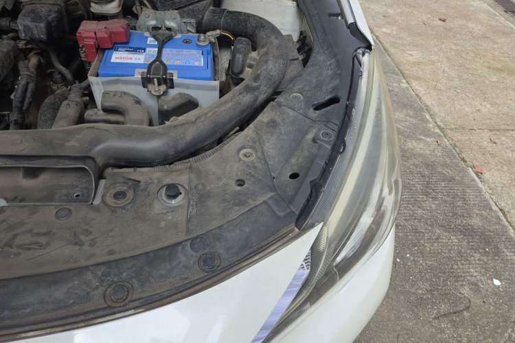 Used Venucia T90 2017 2.0L CVT Smart Edition Engine Bay Left