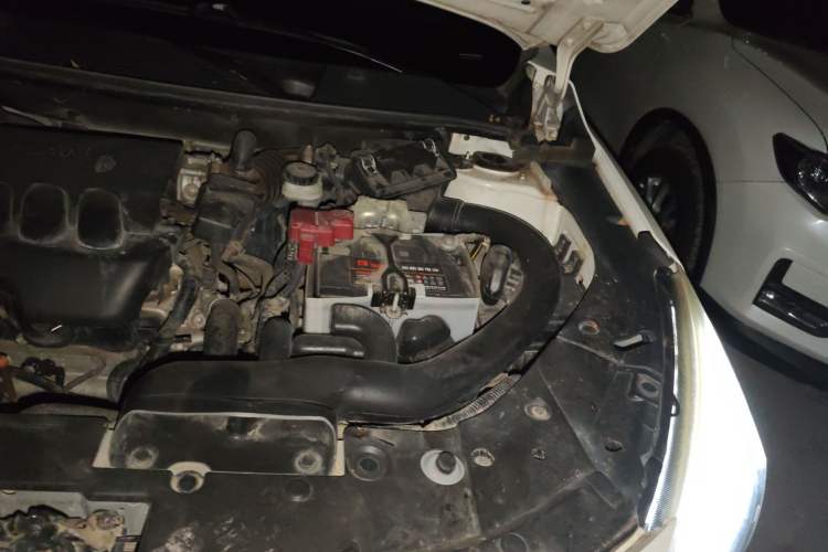 Used Venucia T90 2017 2.0L CVT Smart Edition Engine Bay Left