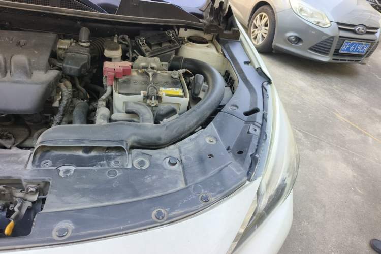 Used Venucia T90 2017 2.0L CVT Smart Edition Engine Bay Left