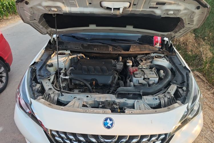 Used Venucia T90 2017 2.0L CVT Smart Edition Engine Bay