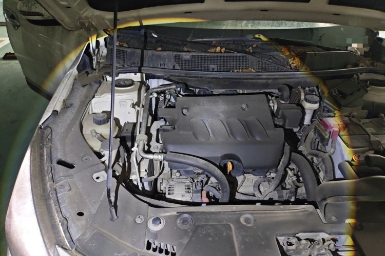 Used Venucia T90 2017 2.0L CVT Smart Edition Engine Bay Right