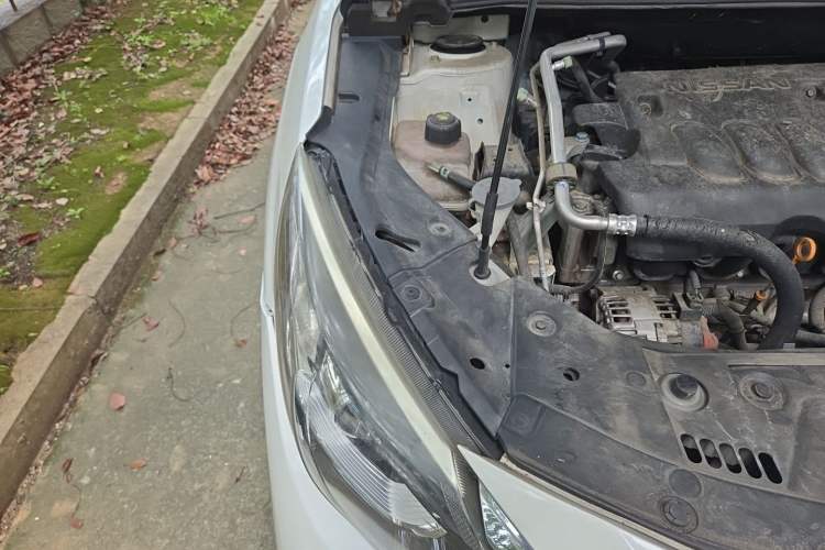 Used Venucia T90 2017 2.0L CVT Smart Edition Engine Bay Right