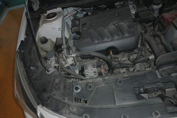 Used Venucia T90 2017 2.0L CVT Leading Edition Engine Bay Right