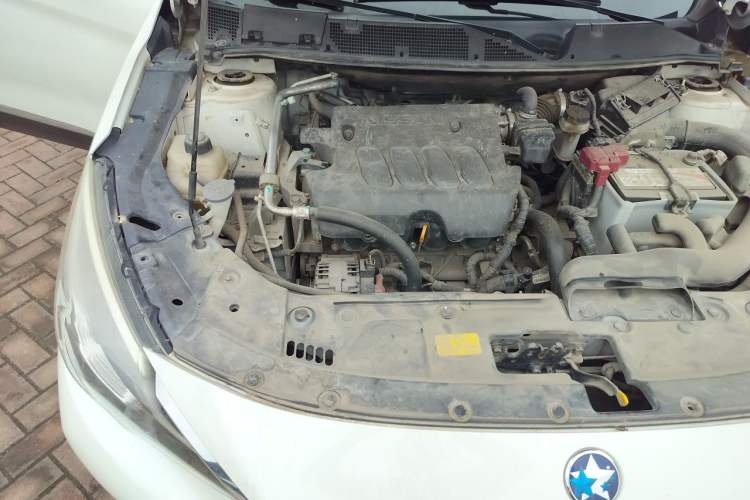 Used Venucia T90 2017 2.0L CVT Smart Edition Engine Bay Right