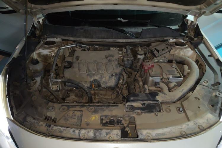 Used Venucia T90 2017 2.0L CVT Leading Edition Engine Bay