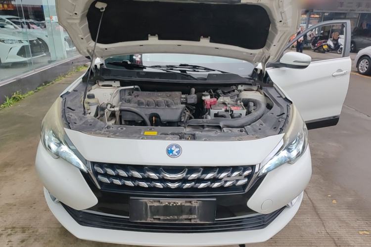 Used Venucia T90 2017 2.0L CVT Smart Edition Engine Bay
