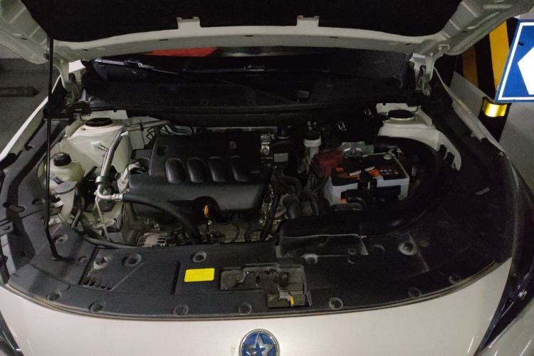 Used Venucia T90 2017 2.0L CVT Smart Edition Engine Bay