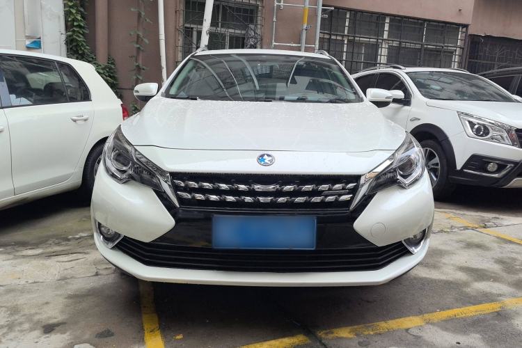 Used Venucia T90 2017 2.0L CVT Smart Edition Exterior 1