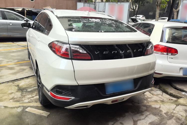 Used Venucia T90 2017 2.0L CVT Smart Edition Exterior 4