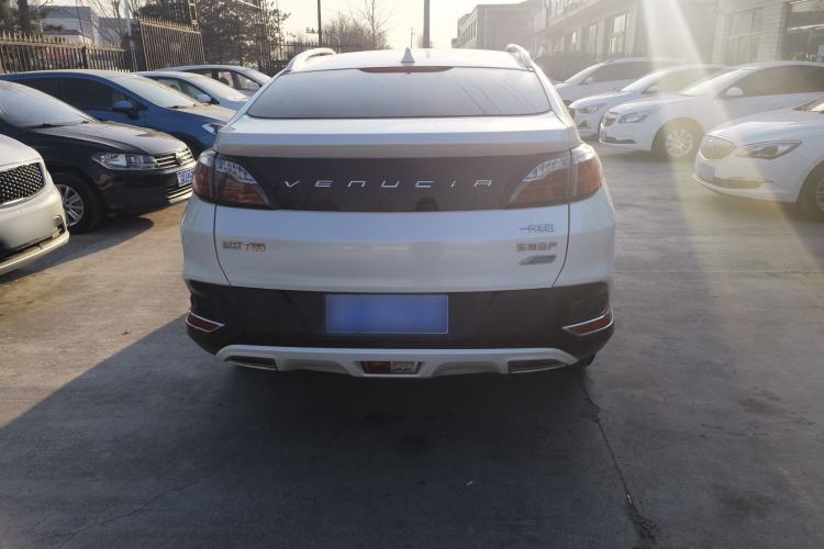 Used Venucia T90 2017 2.0L CVT Leading Edition Exterior 4