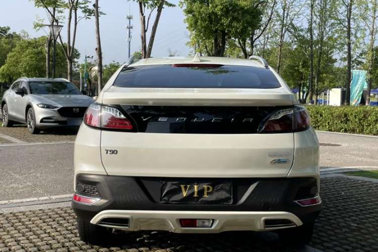 Used Venucia T90 2017 2.0L CVT Smart Edition Exterior 5