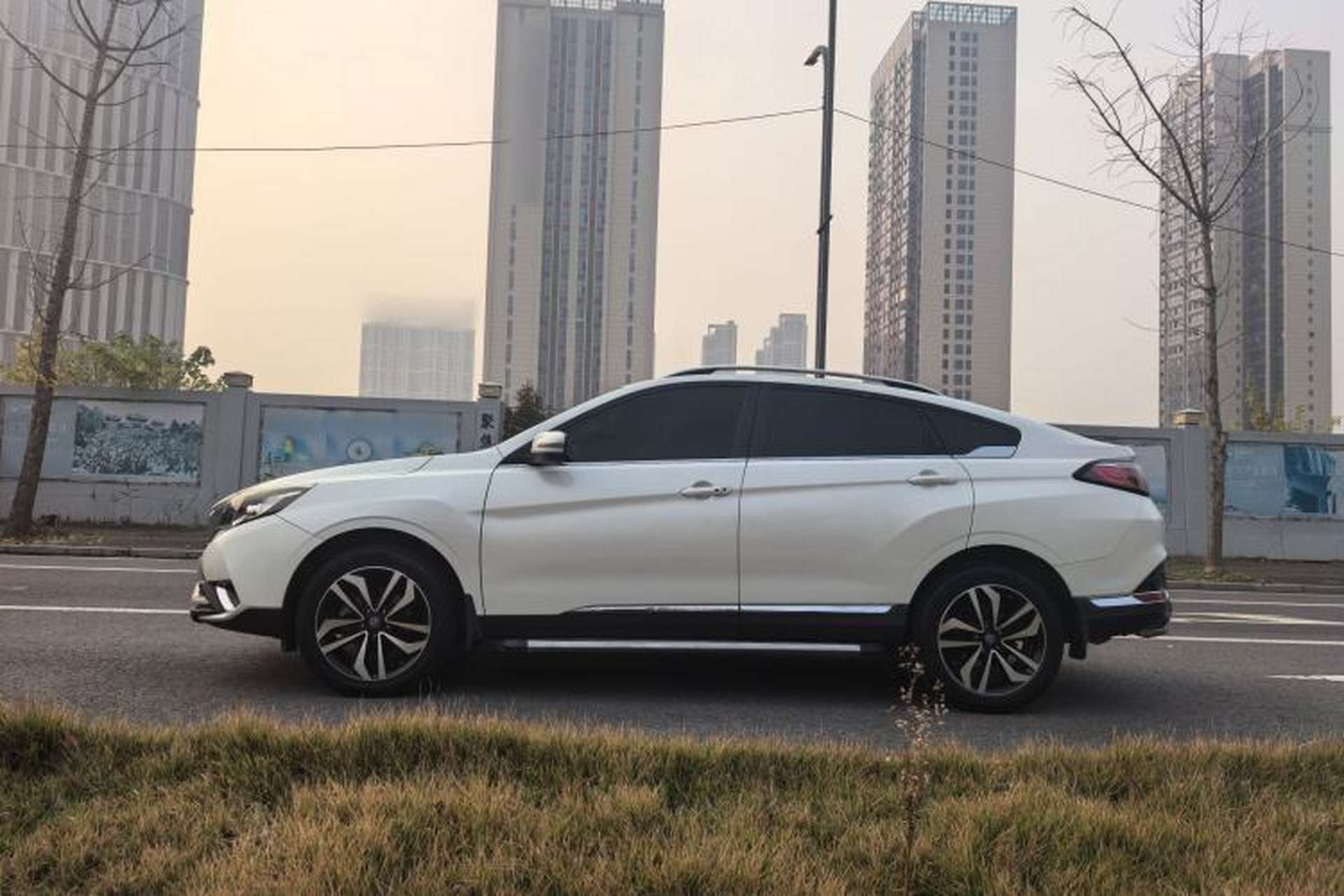 Used Venucia T90 2017 2.0L Manual ZhiShang Edition Exterior 5
