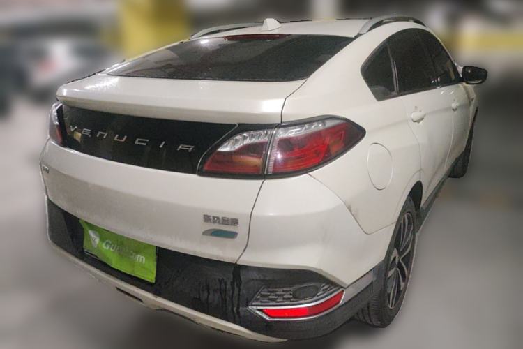 Used Venucia T90 2017 2.0L CVT Smart Edition Exterior 5