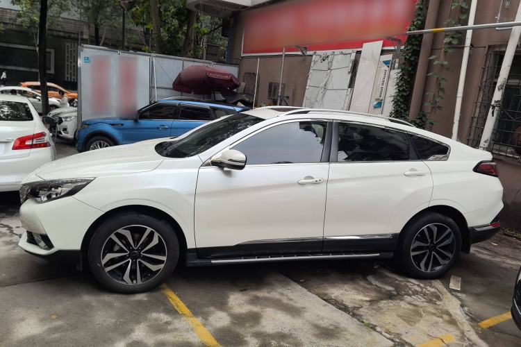 Used Venucia T90 2017 2.0L CVT Smart Edition Exterior 5