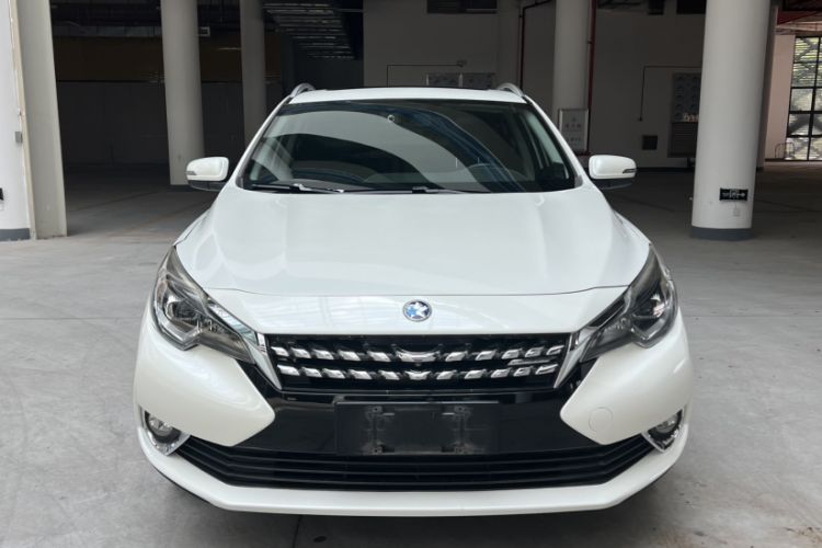 Used Venucia T90 2017 2.0L CVT Leading Edition Exterior 5