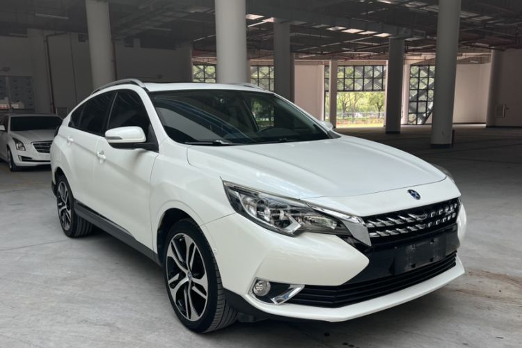 Used Venucia T90 2017 2.0L CVT Leading Edition Exterior 9