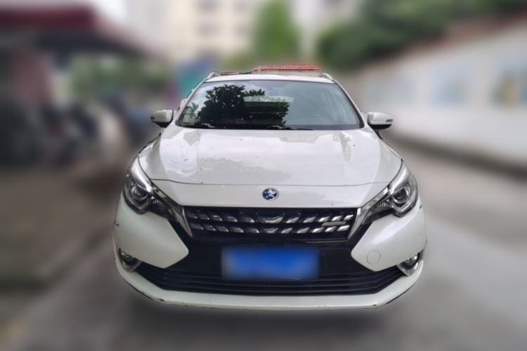 Used Venucia T90 2017 2.0L CVT Smart Edition Front