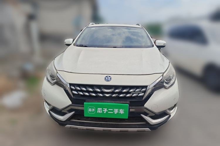 Used Venucia T90 2017 2.0L CVT Smart Edition Front