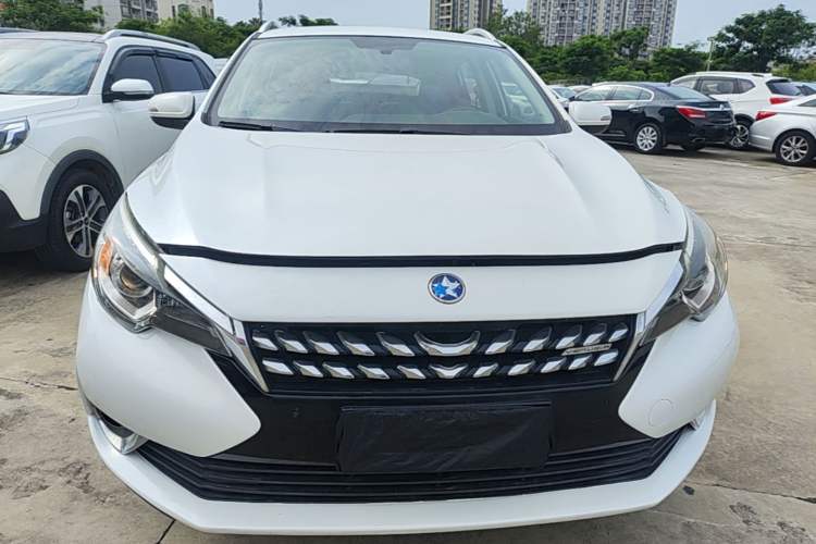 Used Venucia T90 2017 2.0L CVT Smart Edition Front
