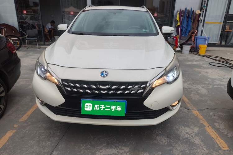 Used Venucia T90 2017 2.0L CVT Smart Edition Front
