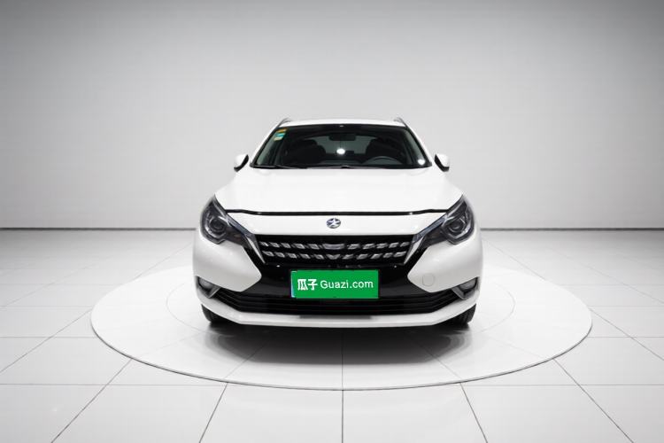 Used Venucia T90 2017 2.0L CVT Smart Edition Front