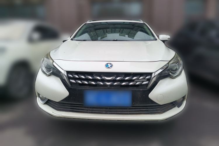 Used Venucia T90 2017 2.0L CVT Smart Edition Front