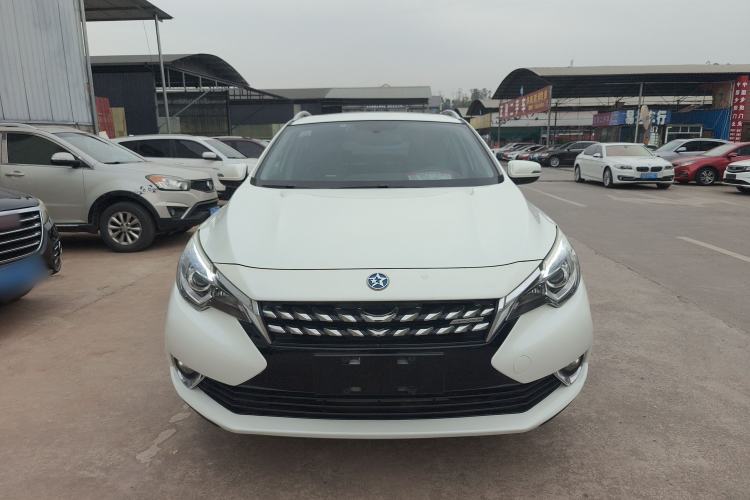 Used Venucia T90 2017 2.0L CVT Smart Edition Front