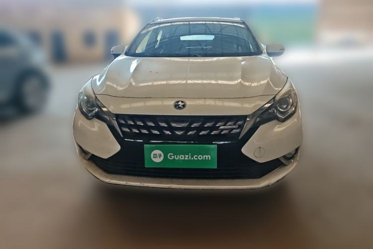 Used Venucia T90 2017 2.0L CVT Smart Edition Front