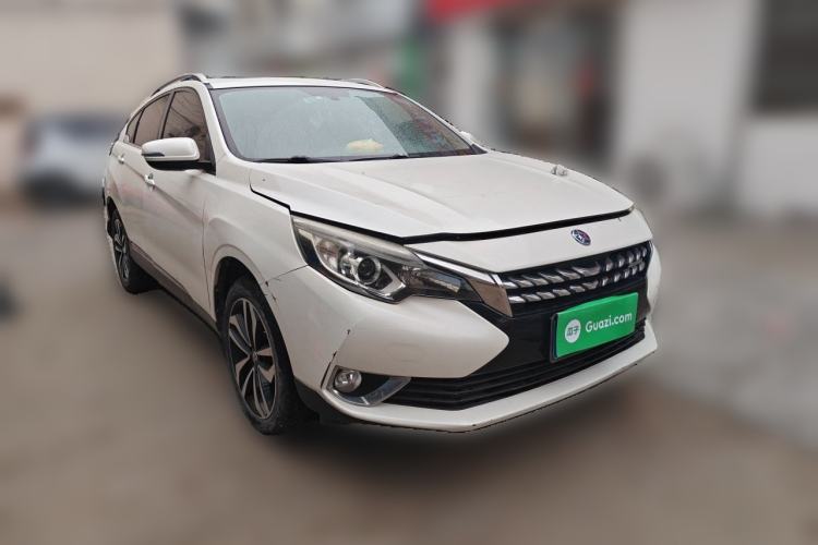 Used Venucia T90 2017 2.0L CVT Smart Edition Front Right 45 Deg