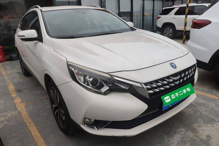 Used Venucia T90 2017 2.0L CVT Smart Edition Front Right 45 Deg