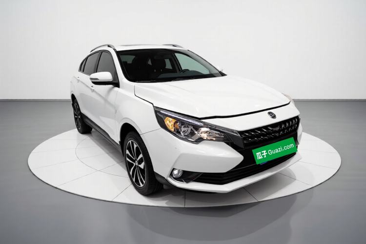 Used Venucia T90 2017 2.0L CVT Smart Edition Front Right 45 Deg