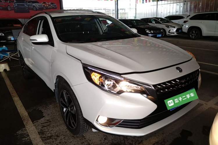 Used Venucia T90 2017 2.0L CVT Smart Edition Front Right 45 Deg