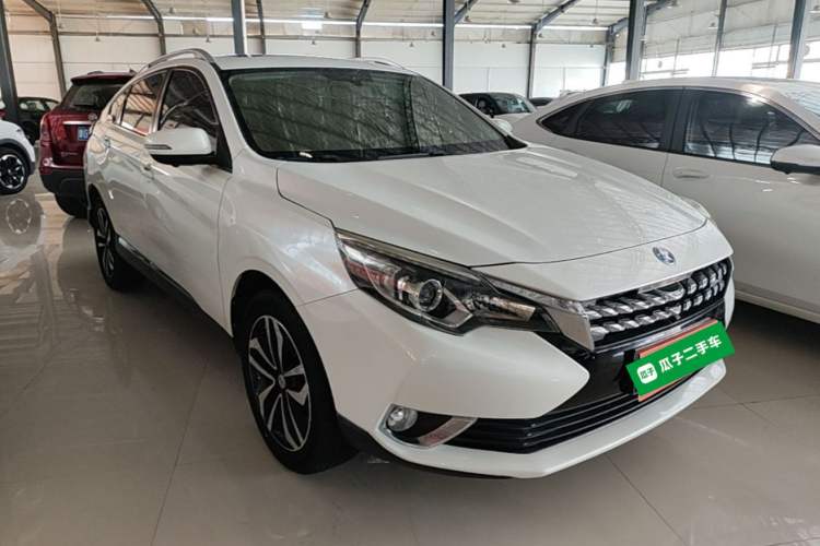 Used Venucia T90 2017 2.0L Manual ZhiShang Edition Front Right 45 Deg